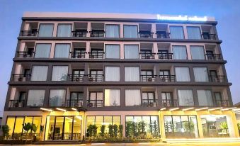 The 9 Residence Hotel