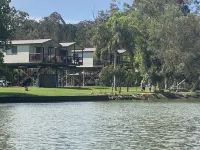 Bellinger River Tourist Park - parking