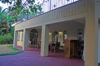 161 Blenheim Rd Hotels in Chartwell