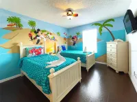 Beautiful villa, 7 bedroom, 6 bath home with private pool and game room.