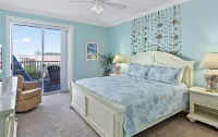 Belmont Towers 411 HUGE BALCONY, Boardwalk, Pool, Gym, Sauna, Ocean & Bay Views!