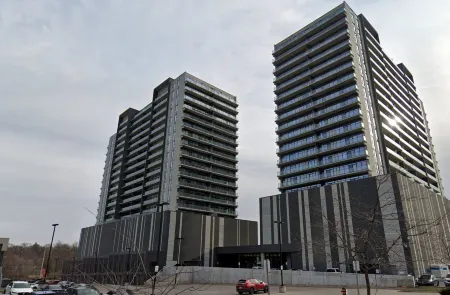 The Laundry Rooms Gaslight Cambridge Отели рядом с достопримечательностью «Кеймбридж Скалпчер Гарден»