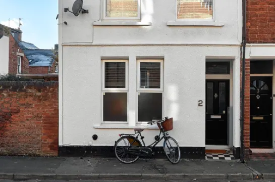 Boujee, chic city centre house