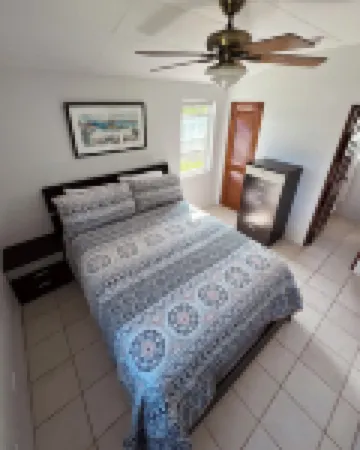 Coral Suite - close to beaches/kayaks/dock/stunning views/EVcharger