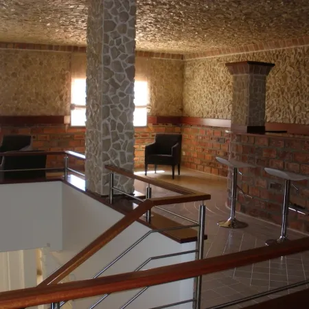 Family Home '' House Stone Hall ''