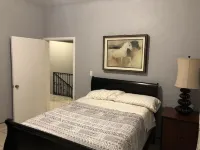 Spacious Home with AC - 5 Minutes from Downtown