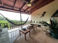 Gorgeous Views of Pacific and Rainforest Hotel a Manuel Antonio