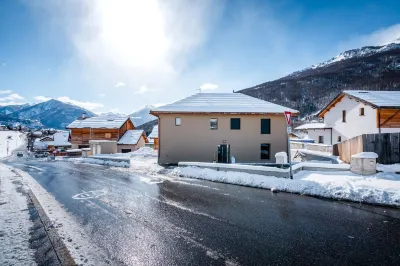 Charming mountain apartment Hotels near SCV - Ski area