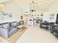 Luna Sul Mare - 2 Bed 2.5 Bath Condo with gorgeous ocean view!