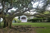 Spacious and versatile 3 Bed Villa with private pool on Sunset Crest, Holetown Hotels in Holetown