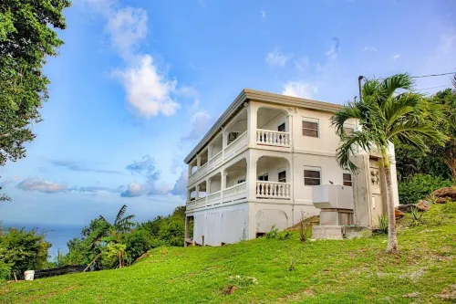 A Hidden Gem that TAKES YOUR BREATH AWAY! Hotels in West End