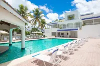 Stunning Penthouse on Mullet Bay beach - Beach