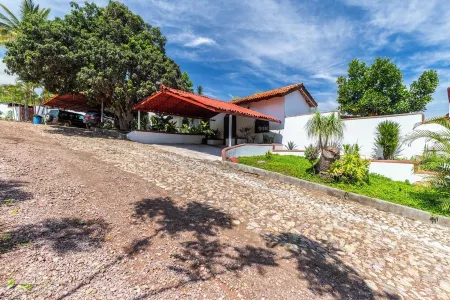 Buen Tiempo Guayabitos    4 a 18 personas