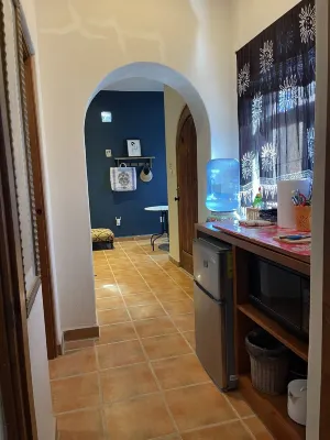 Amorito Guest house, Pool, 1 block from beach, 6 blocks from downtown