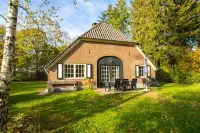 Fine vacation farm Pretoria for 8 people in the Achterhoek region Hotels near Kersthuis Hengelo Gld