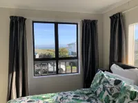 Seaviews, mountain views and sunsets