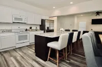 Family Villa w/ Private Pool, Trolley Ride to Beach/Attractions