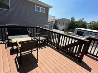 Newly Renovated 4BR 2BA Ocean Block Bay View Ship Bottom Home Central Location Hotels in Ship Bottom