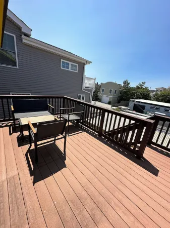 Newly Renovated 4BR 2BA Ocean Block Bay View Ship Bottom Home Central Location