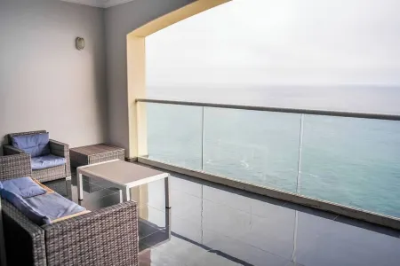 Elegant Ocean Front Condo! Rosarito Beach !WOW!! Отели рядом с достопримечательностью «Baja Gallery»