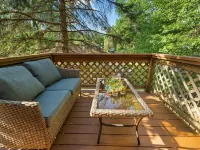 Balcony/Patio/ Fenced Yard/ Attached Garage/near Beach, Park /close to Chicago Hotels in Chesterton