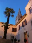 Holiday house Malibu with great location in Porec for 3 people, only 300m from the beach Hotels in Brulo