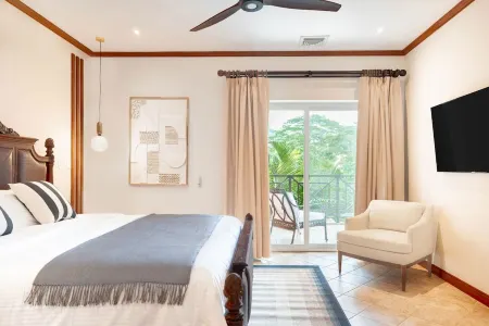 Stylish Apartment w/ Hotel Amenities @ Los Sueños Отели рядом с достопримечательностью «Punta Leona»