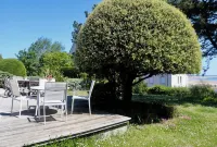 Jolie Maison Avec Jardin, vue sur mer et Plage Hotels near Phare de Carteret