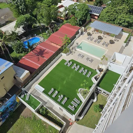 Jaco Beachfront Oasis 2-Bedroom Condo on Jaco Beach - Pacific Point #800 Отели рядом с достопримечательностью «Плайя Хако»