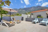 Heated private pool Hotels in Valle de Guimar