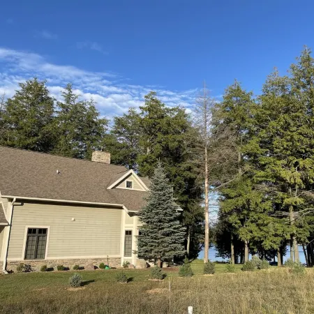 Luxury on the 3L chain sleeps 8+ at the Northernaire Resort's Premier Unit!