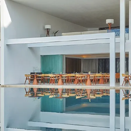 Viceroy Ocean View Apartment with hotel services