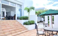 Top of Pelican Key! Spectacular sea views, near beaches, Wifi, parking, private