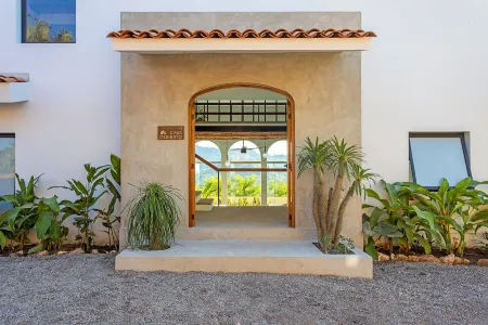 Casa Desierto: Mountain view Luxury Home!