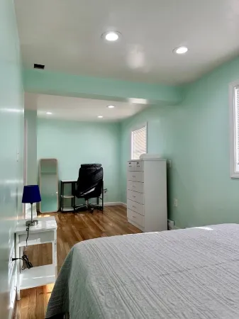 Renovated Water front home near the highway. Access to Lake&beach available