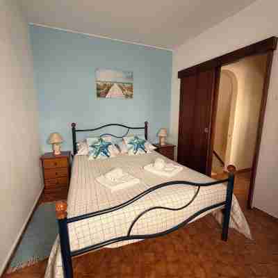 Holiday Apartment at the Foot Beach Rooms