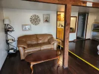 Downtown Nevada City Private Studio