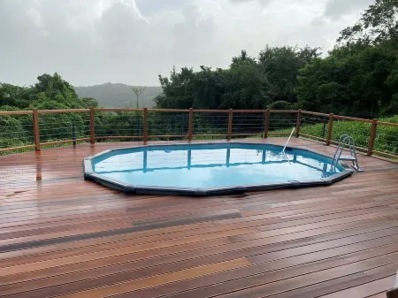 Villa F4 vue mer Dans un Écrin de Verdure au Calme à Proximité des Plages du sud Отели в г. Ривьер-Сале