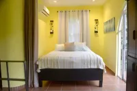 Paradise Found! Character filled close to beach, forest and amenities