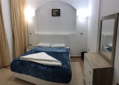 in front dream beach , 5 min Hotels in 