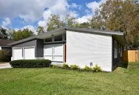 This charming 3 bedroom,1.5 bathroom home is the perfect place to relax! Hotels near iBurn