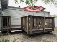 3 Bedroom house, sleeps 12, with out traffic 2 Miles from Ocean City Boardwalk.