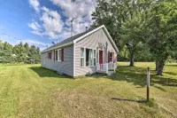 Pet-Friendly and Peaceful Northern Michigan Gem - Homestays