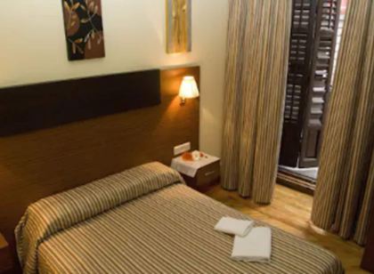 Hostal Atocha Almudena Martín