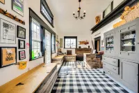 True North Farm House - Historic Family Home - 3-Star