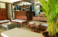 Orlanova Hotel - بار