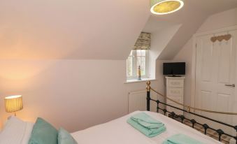 Dotty's Sunshine Cottage