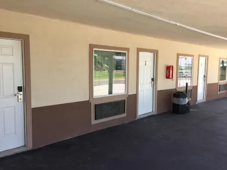 Bay View Inn Отели в г. Рокпорт