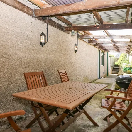 Charlies Cottage
