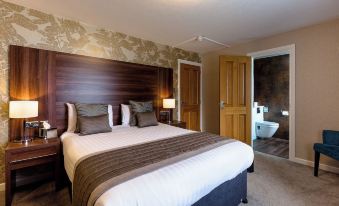 The Melbreak Hotel